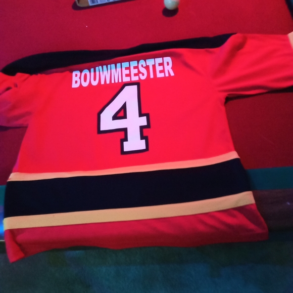 Calgary flames jersey(100%brand new!!) - Picture 2 of 2